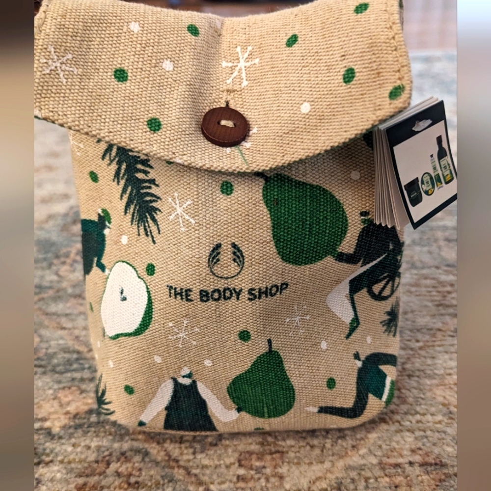 The body Shop Kindness & Pears Set
